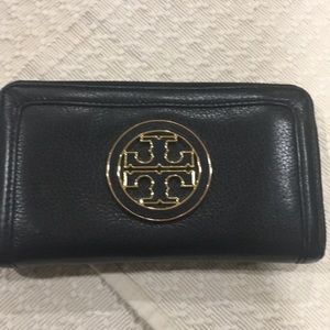 Tory Burch wallet